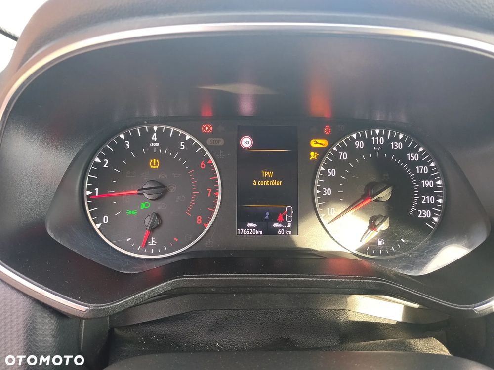 Renault Clio TCe 90 BUSINESS EDITION - 17