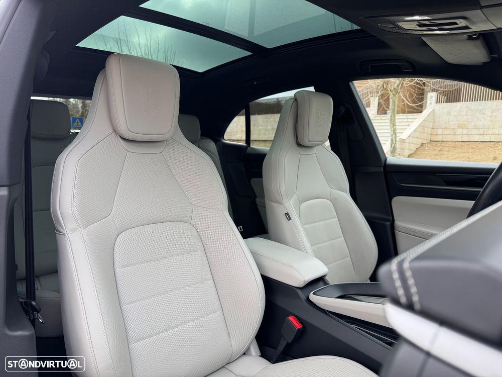 Porsche Macan Electric 4 - 26