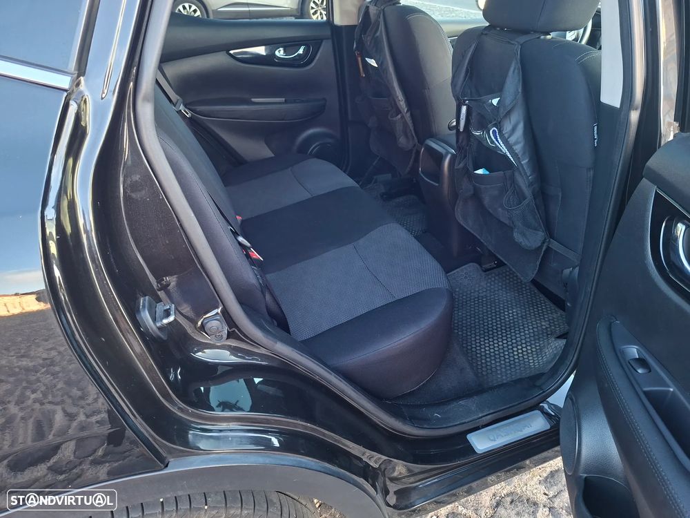 Nissan Qashqai 1.5 dCi N-Connecta 18 RS+PS - 9