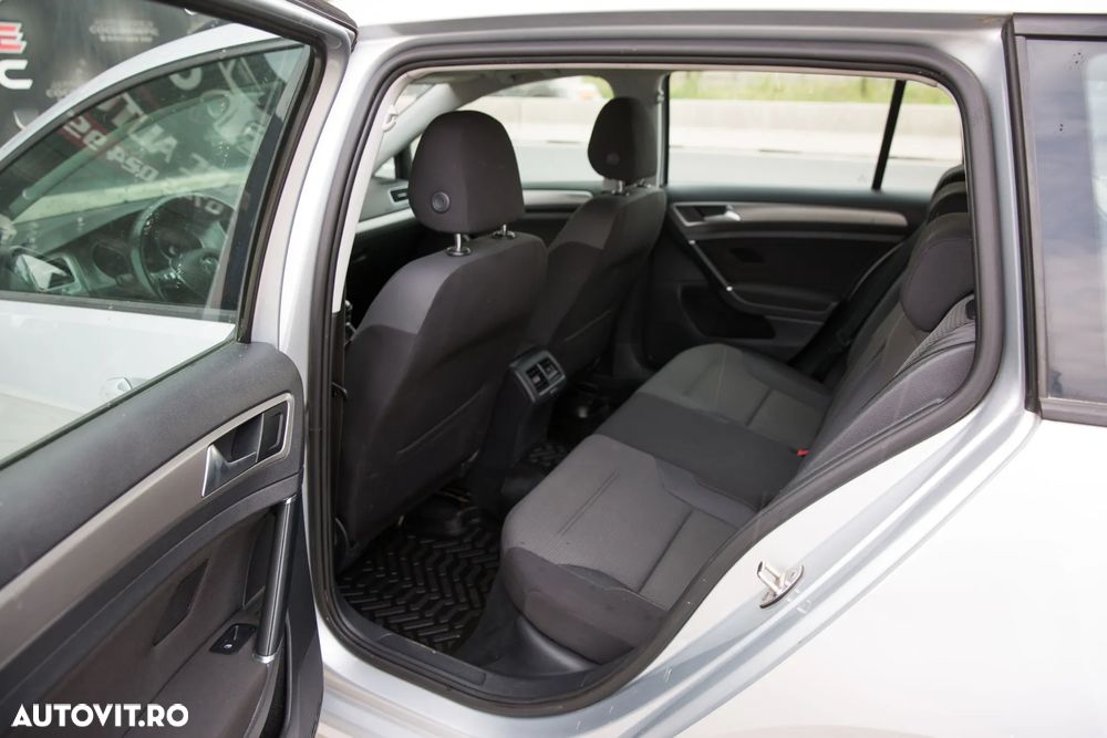 Volkswagen Golf 1.0 TSI BlueMotion Comfortline - 23