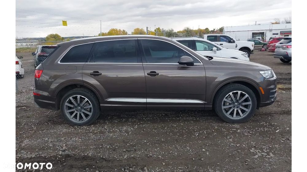 Audi Q7 - 7