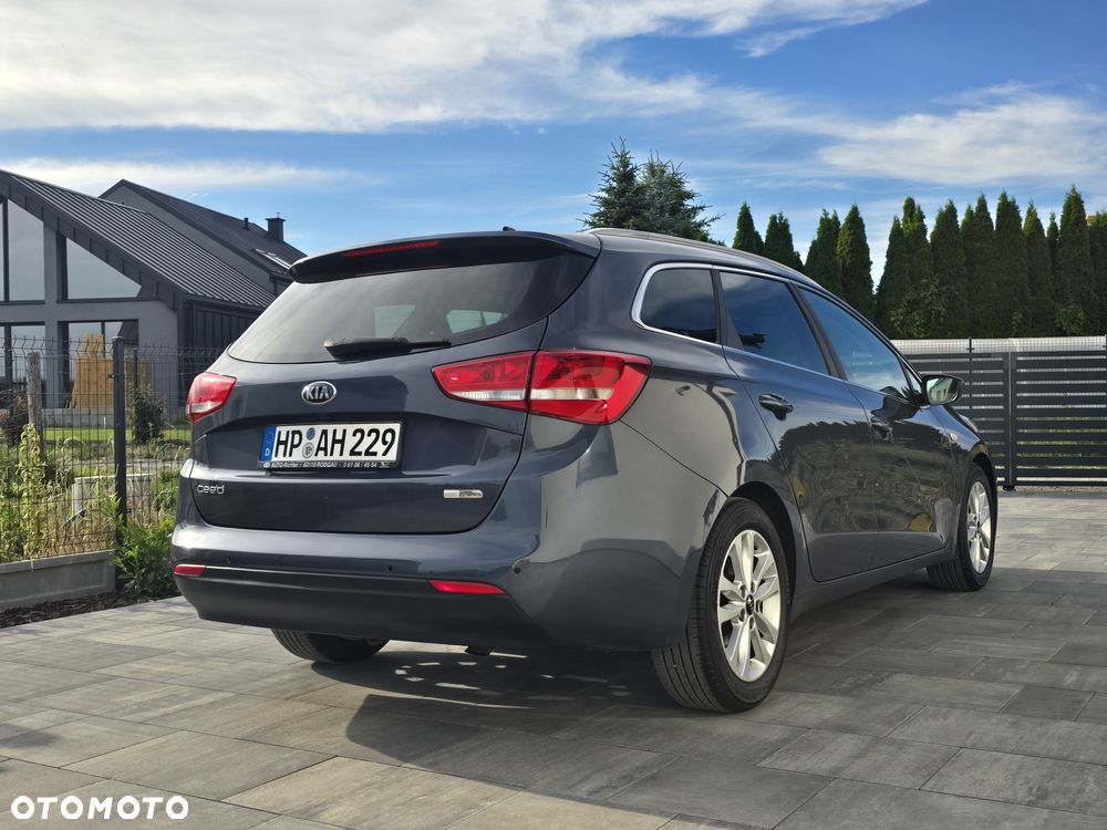 Kia Ceed 1.6 GDI Dream Team Edition - 2