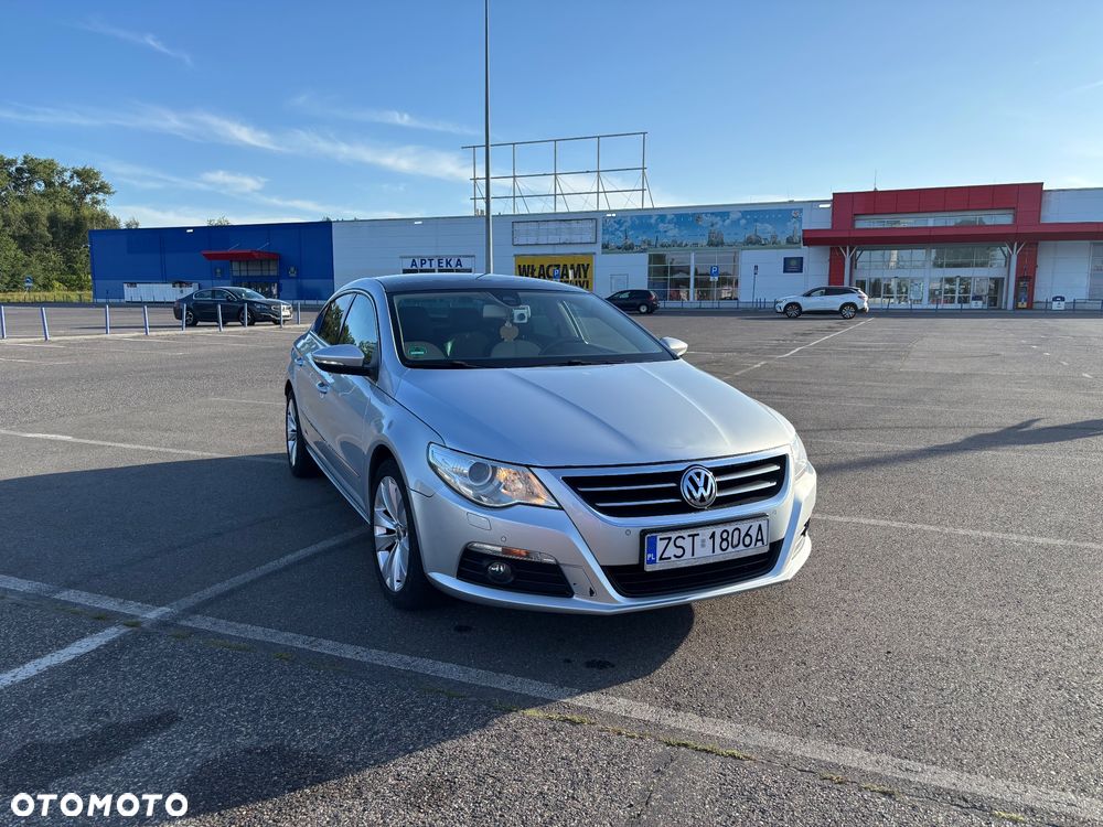 Volkswagen Passat CC - 1