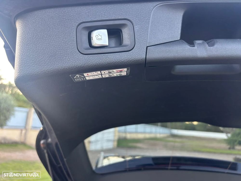 Mercedes-Benz C 300 de T 9G-TRONIC AMG Line - 19