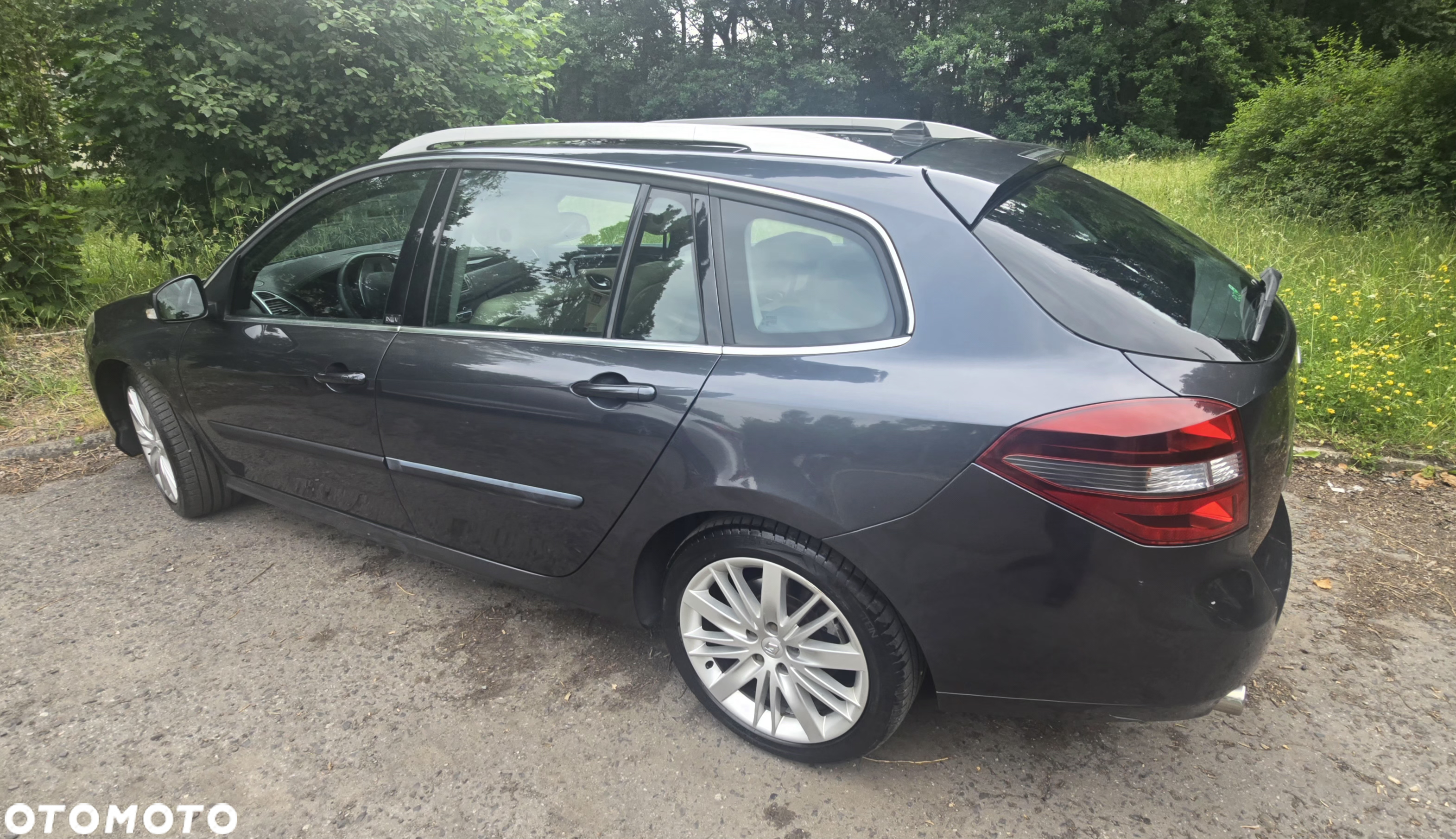 Renault Laguna 2.0 dCi Initiale - 2