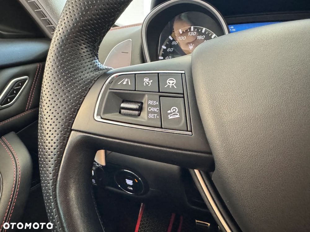 Maserati Levante S - 23