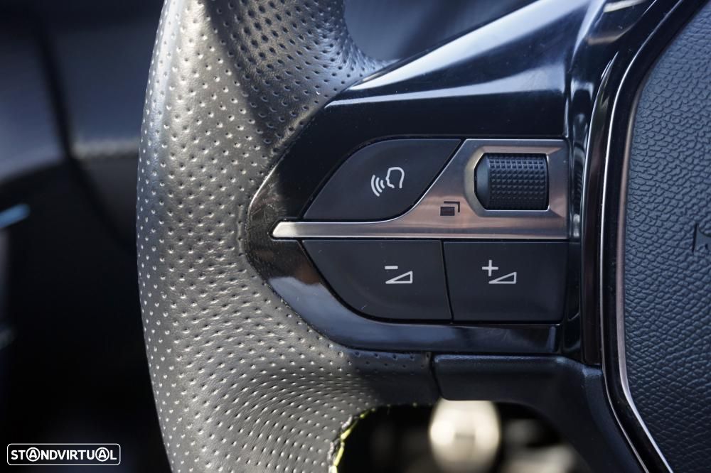 Peugeot 208 1.2 PureTech GT - 9