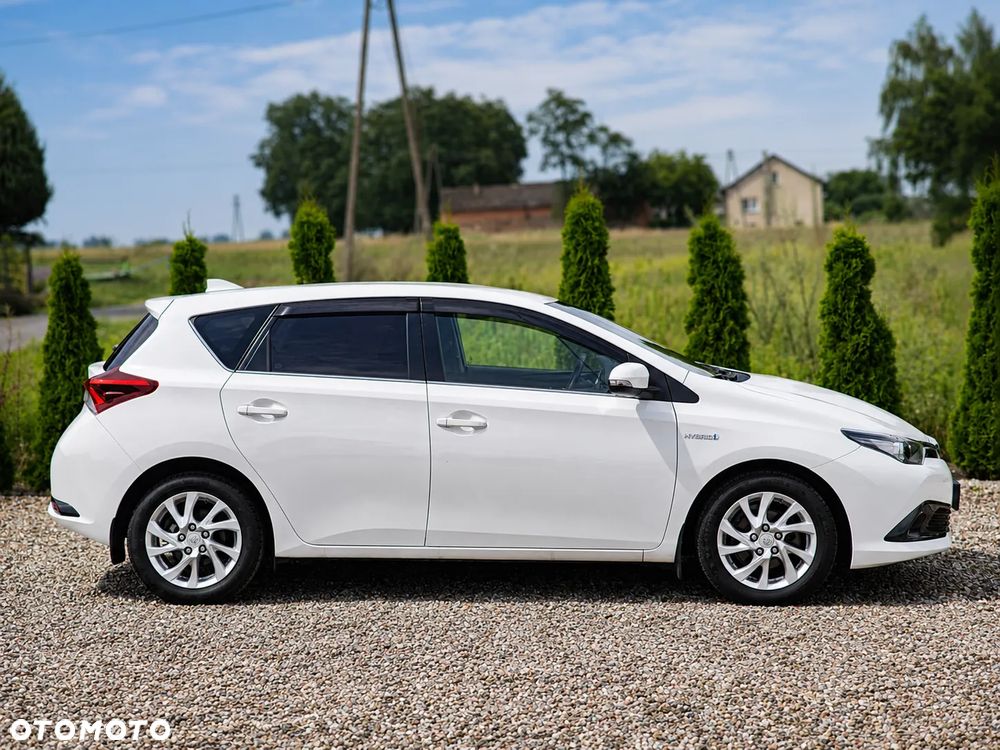 Toyota Auris 1.8 HSD Prestige NAVI - 6