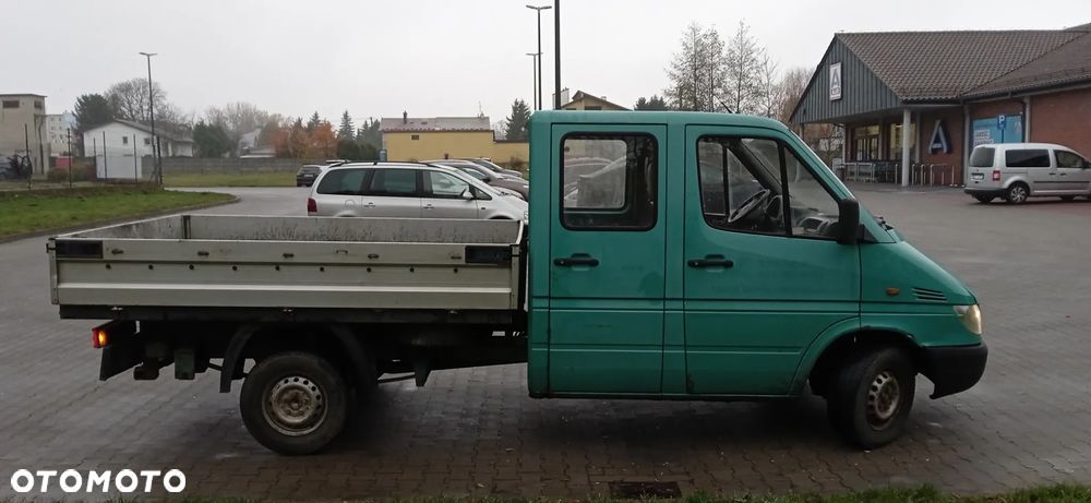 Mercedes-Benz Sprinter 208 - 6