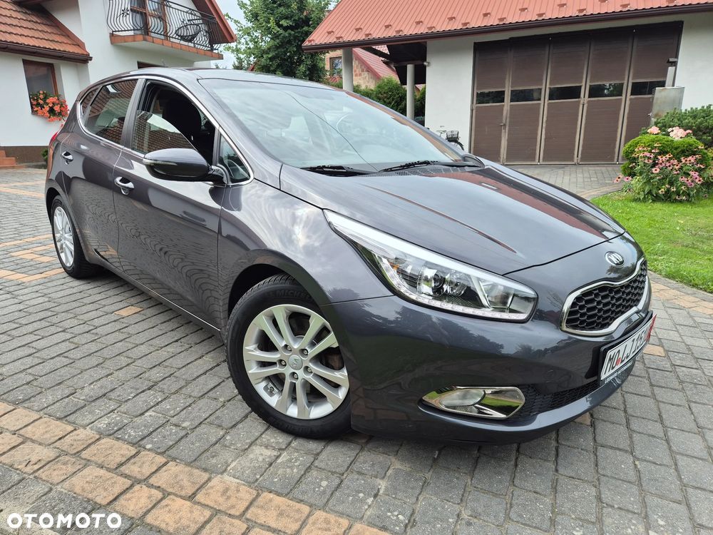 Kia Ceed 1.4 CVVT Dream-Team Edition - 3