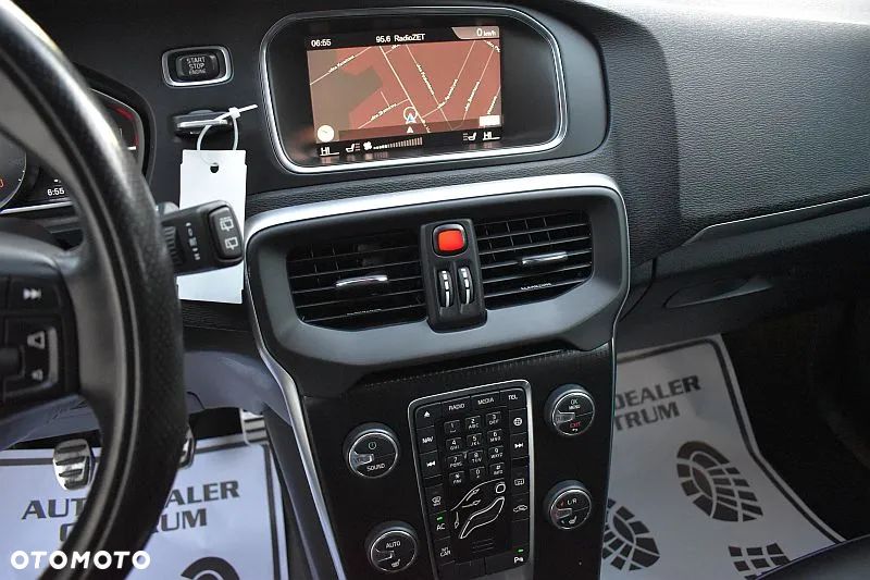 Volvo V40 D3 Drive-E SCR R-Design Momentum - 13