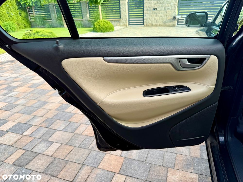 Volvo S60 2.4 Summum - 10