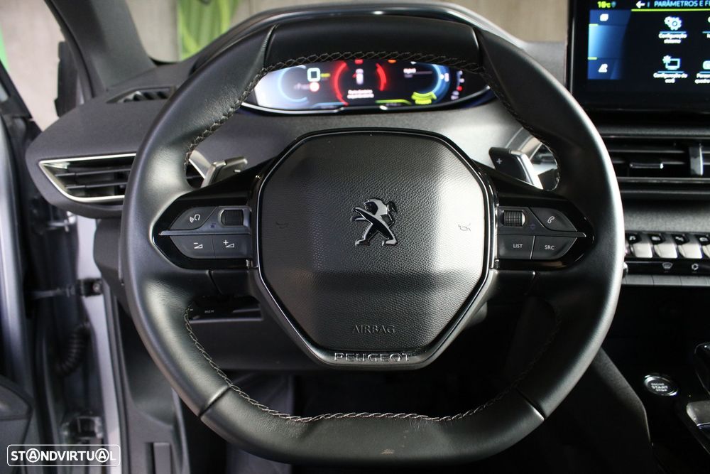 Peugeot 3008 1.6 Hybrid Allure Pack e-EAT8 - 31