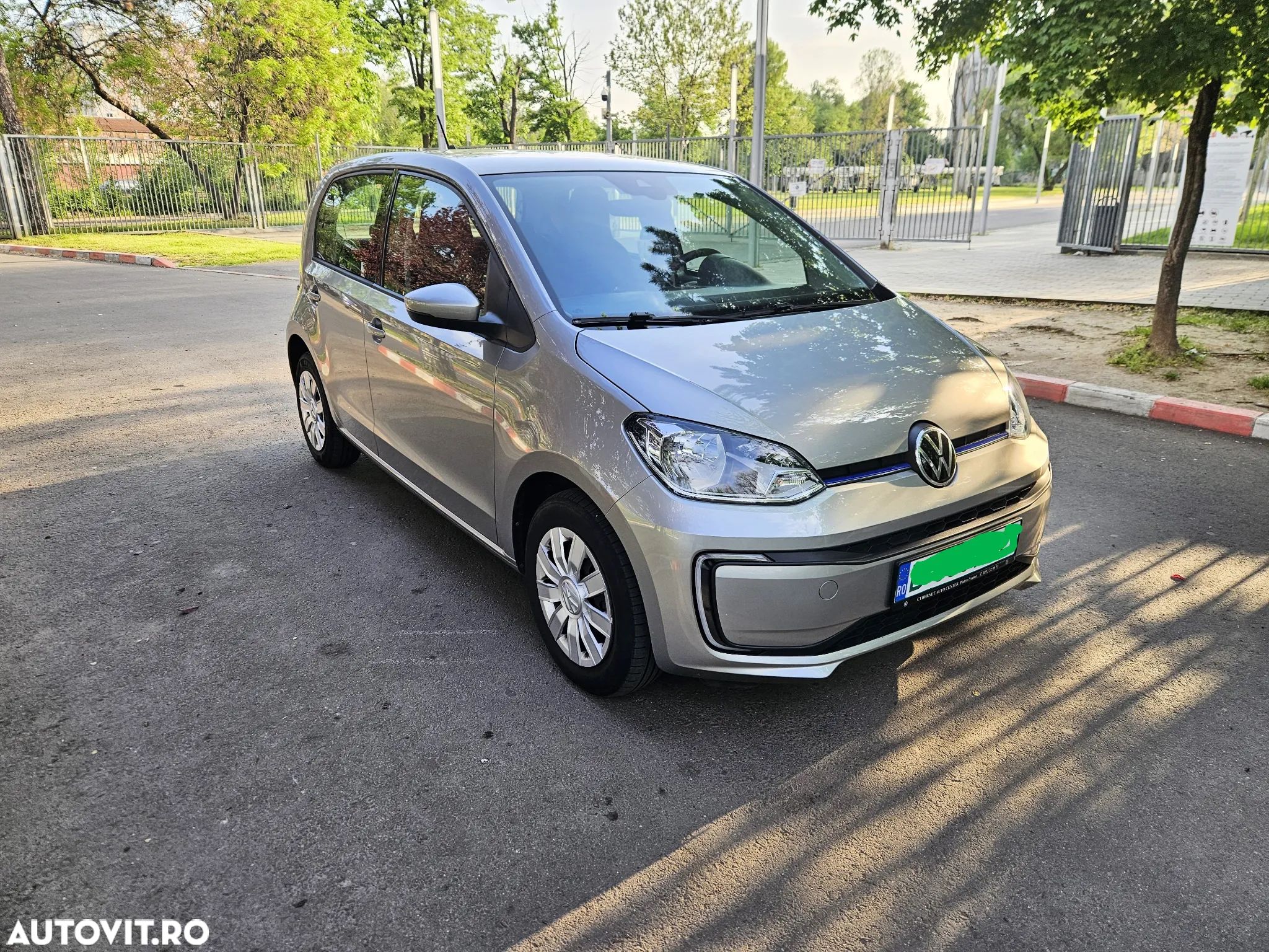 Volkswagen up! e-up! - 1