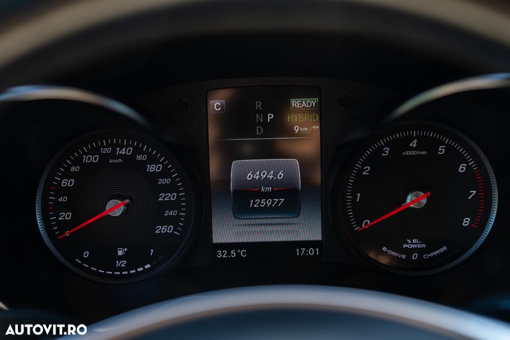 Mercedes-Benz GLC - 21