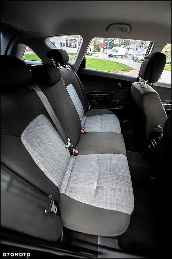 Kia Ceed - 28