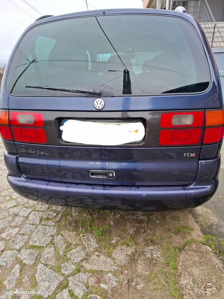 VW Sharan 1.9 TDi Confortline 7L - 2