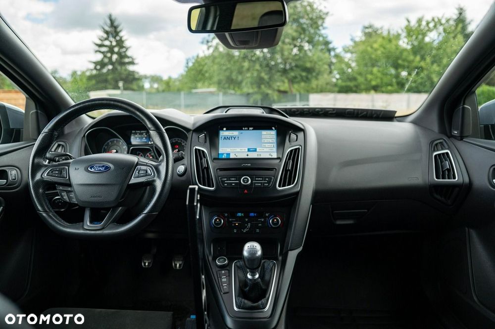 Ford Focus - 16