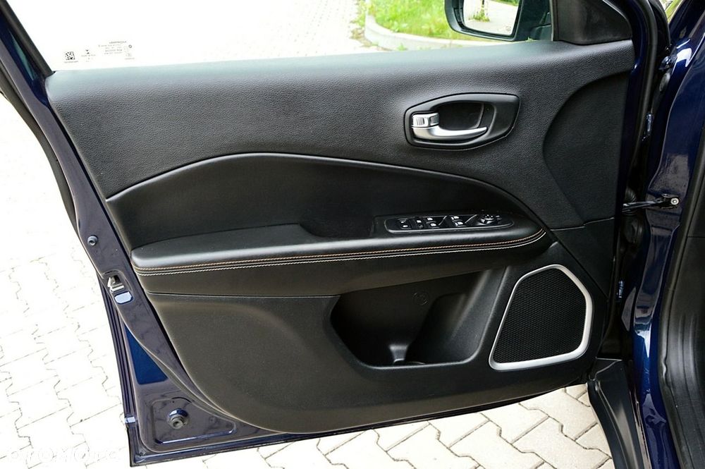 Jeep Compass 1.4 TMair Longitude FWD S&S - 20