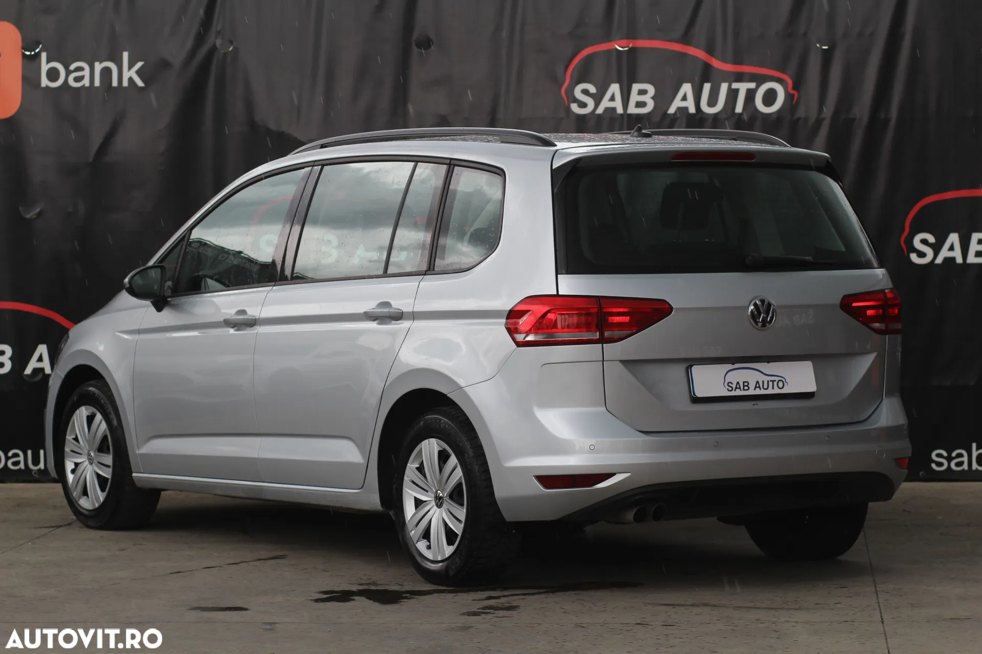 Volkswagen Touran 2.0 TDI DSG Comfortline - 16