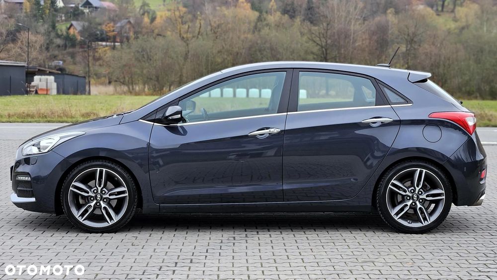 Hyundai i30 1.6 T GDI Turbo - 11