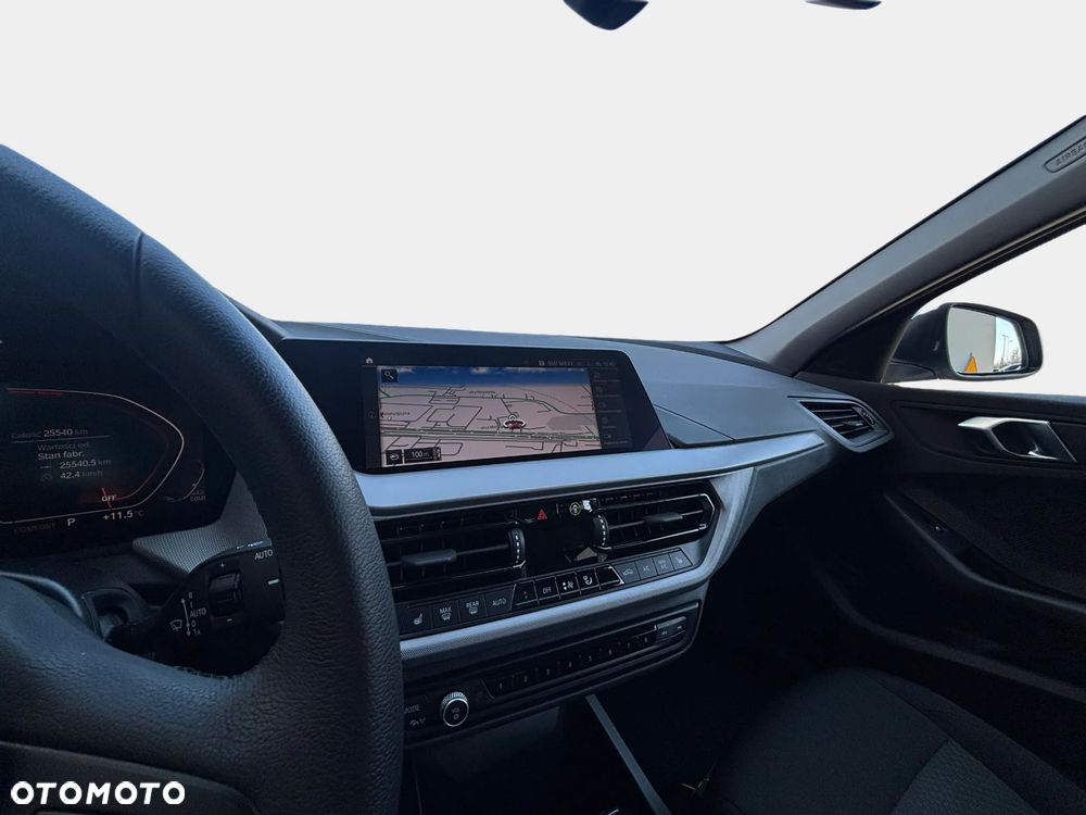 BMW Seria 1 118i Advantage - 25