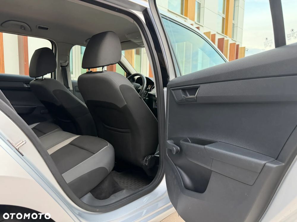 Skoda Fabia 1.0 TSI Active - 13