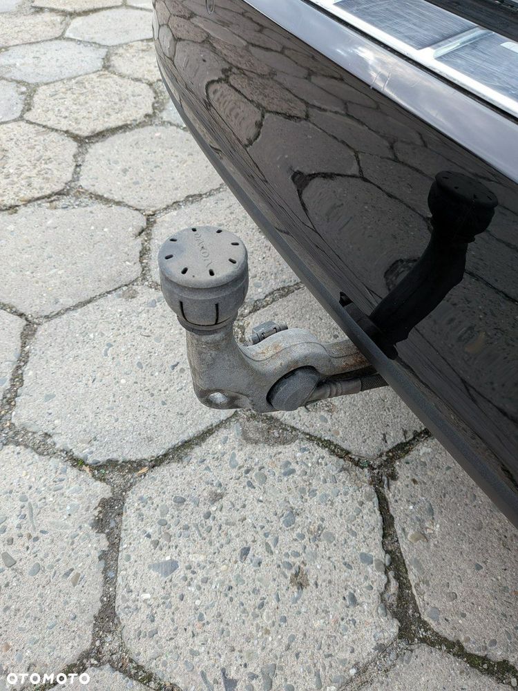 Volvo V90 D5 SCR AWD Momentum Pro - 32