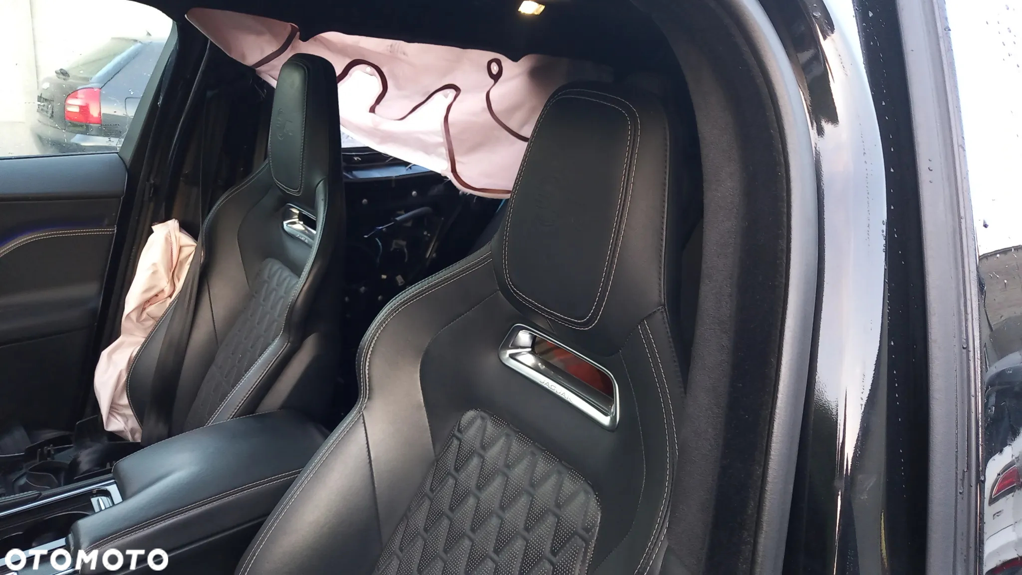 Jaguar F-Pace 5.0 V8 P550 AWD SVR - 8