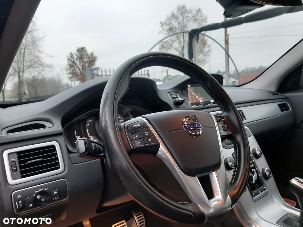 Volvo V70 D3 Summum - 20
