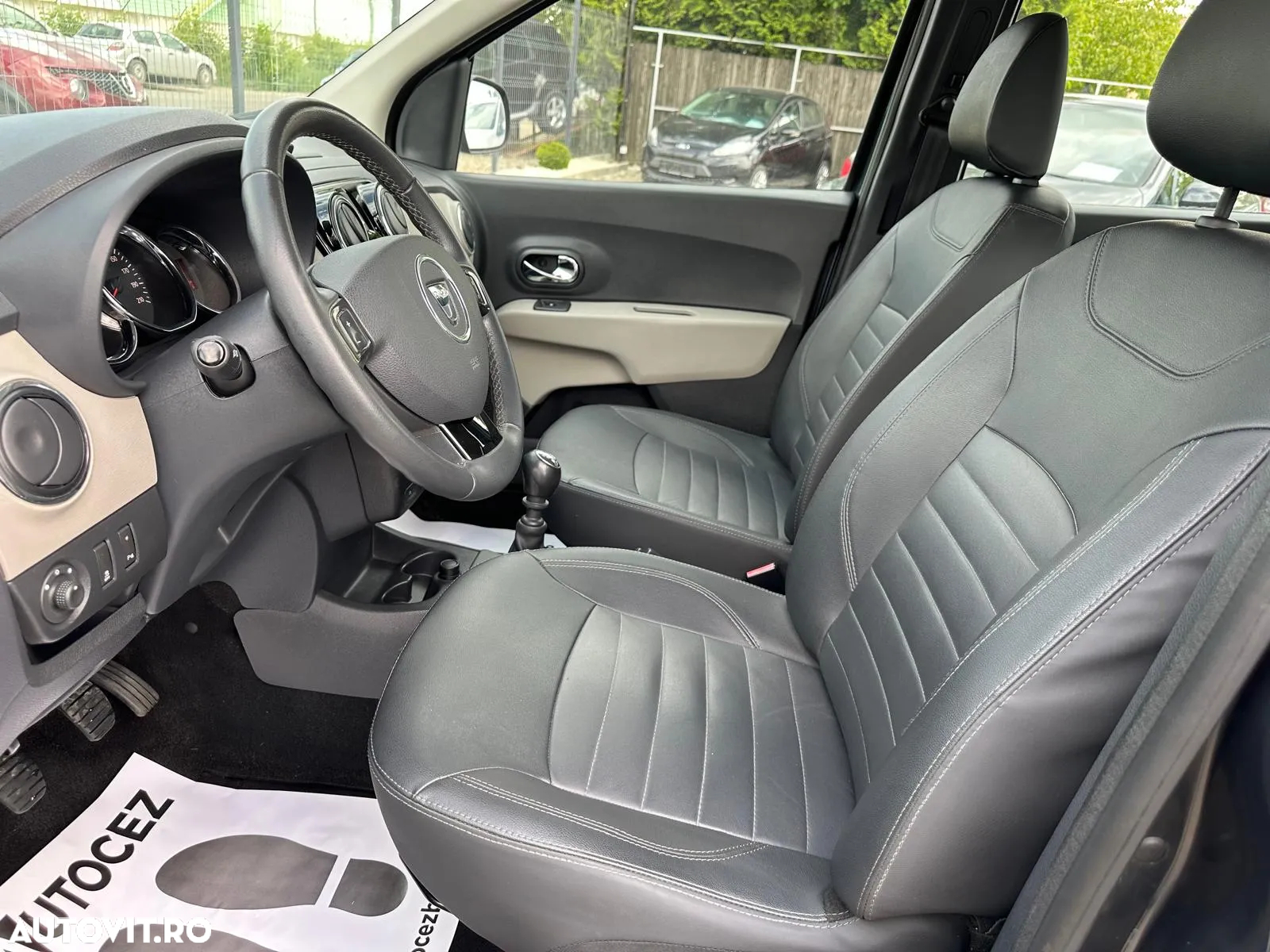 Dacia Lodgy 1.5 dCi Laureate - 26