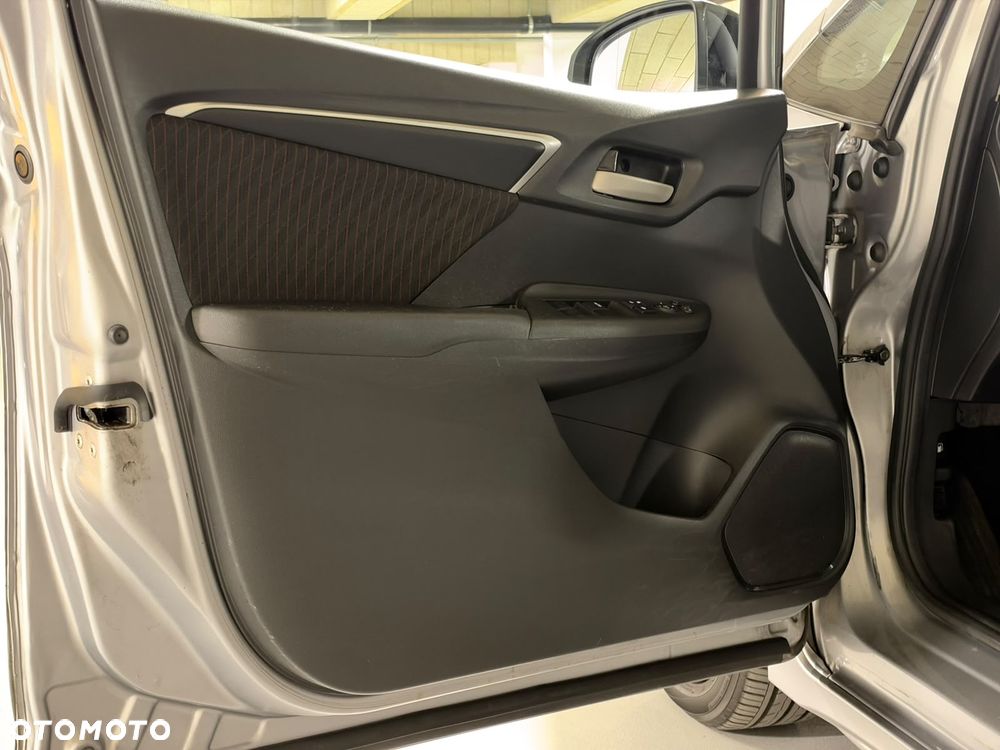 Honda Jazz 1.5 i-VTEC Dynamic (ADAS/Honda Connect+) CVT - 13