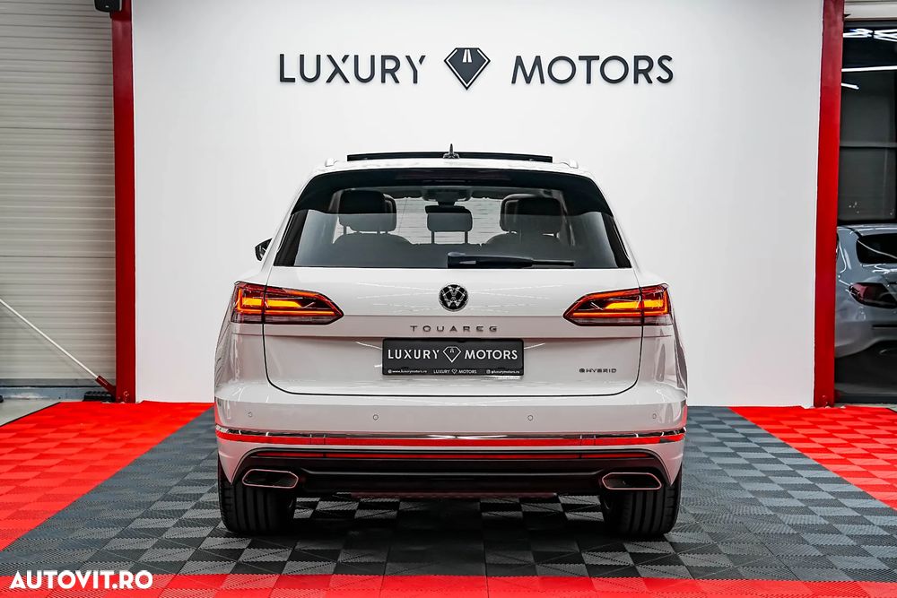 Volkswagen Touareg 3.0 V6 e-Hybrid 4Motion Aut. Elegance - 9