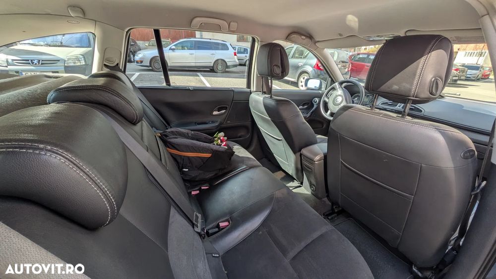 Renault Laguna 2.0 dCi FAP Privilege - 3