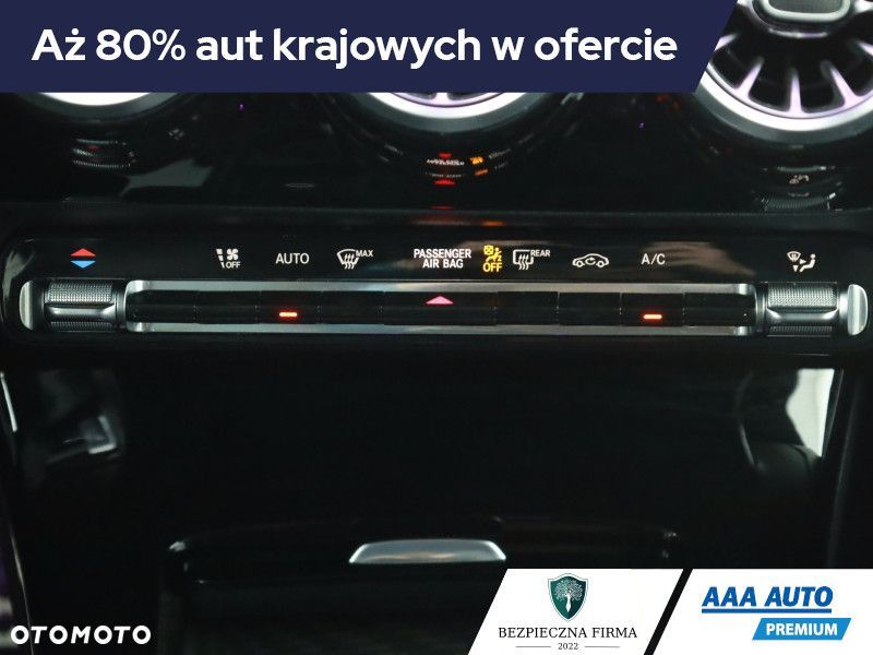 Mercedes-Benz CLA - 12