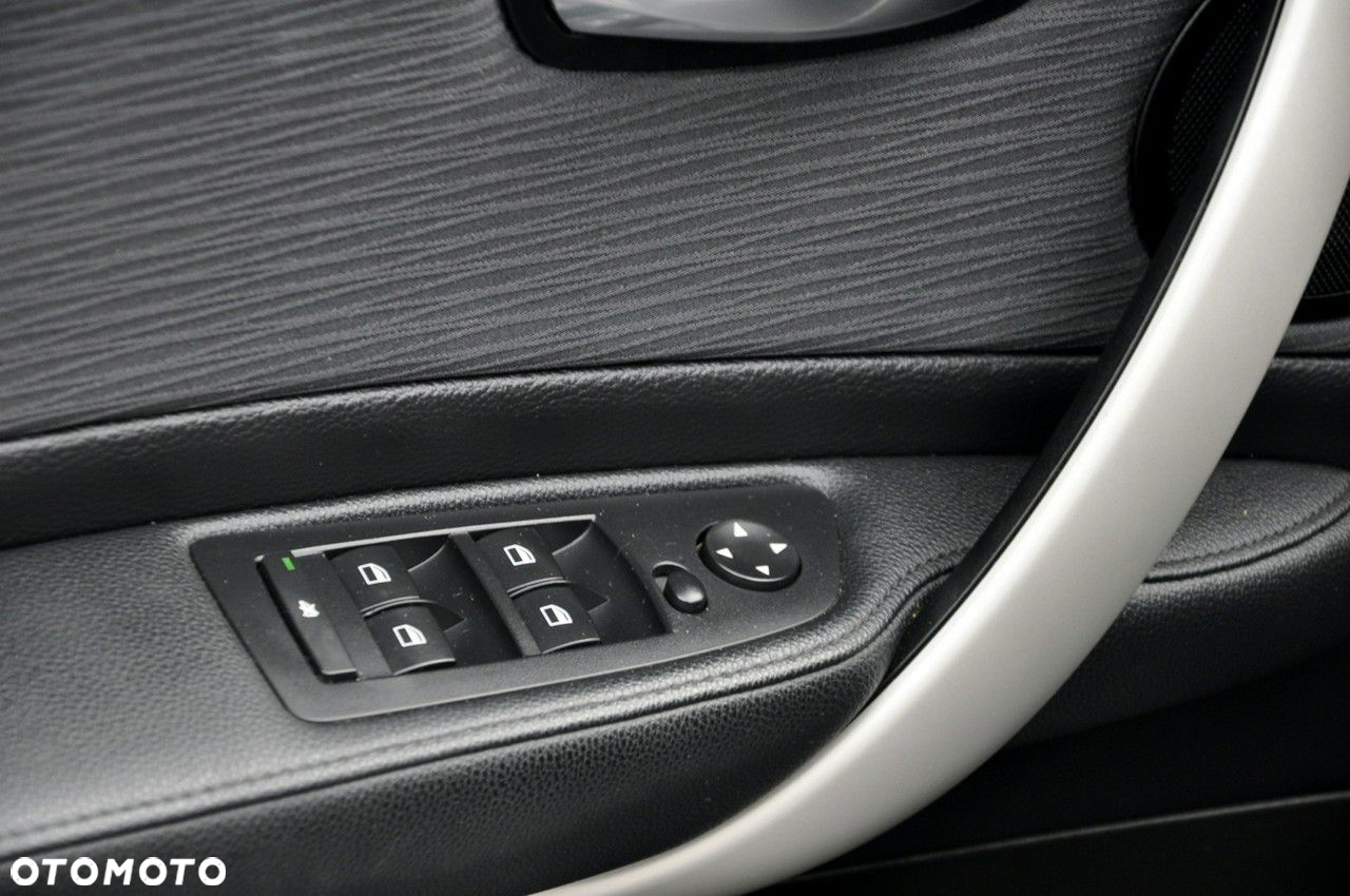 BMW Seria 1 - 35