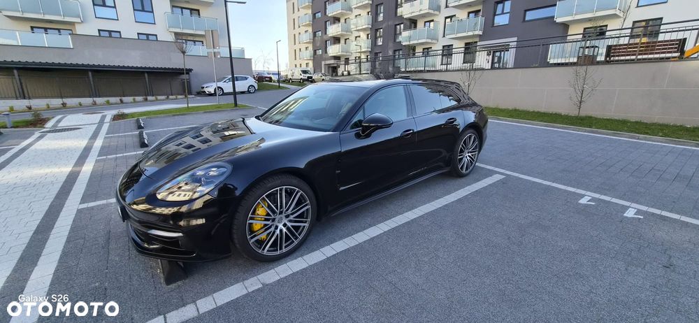 Porsche Panamera 4S - 1