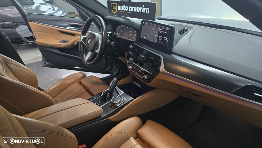 BMW 520 d Pack Desportivo M Auto - 27