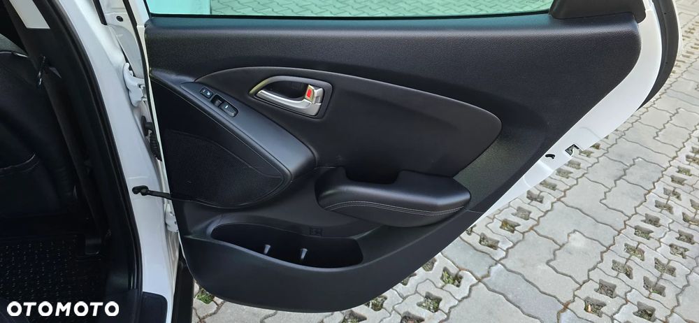 Hyundai ix35 2.0 CRDi 4WD Automatik Premium - 28