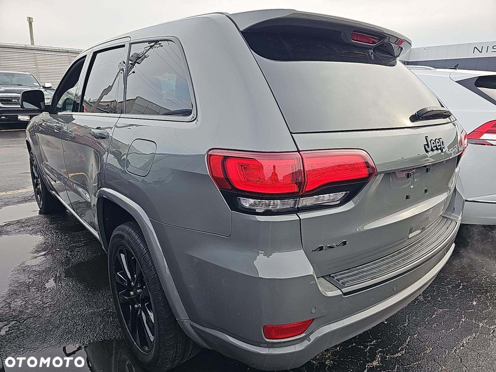 Jeep Grand Cherokee - 3