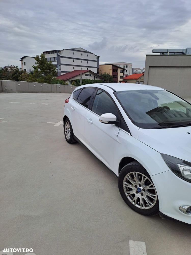 Ford Focus 1.6 TDCI DPF Titanium - 4