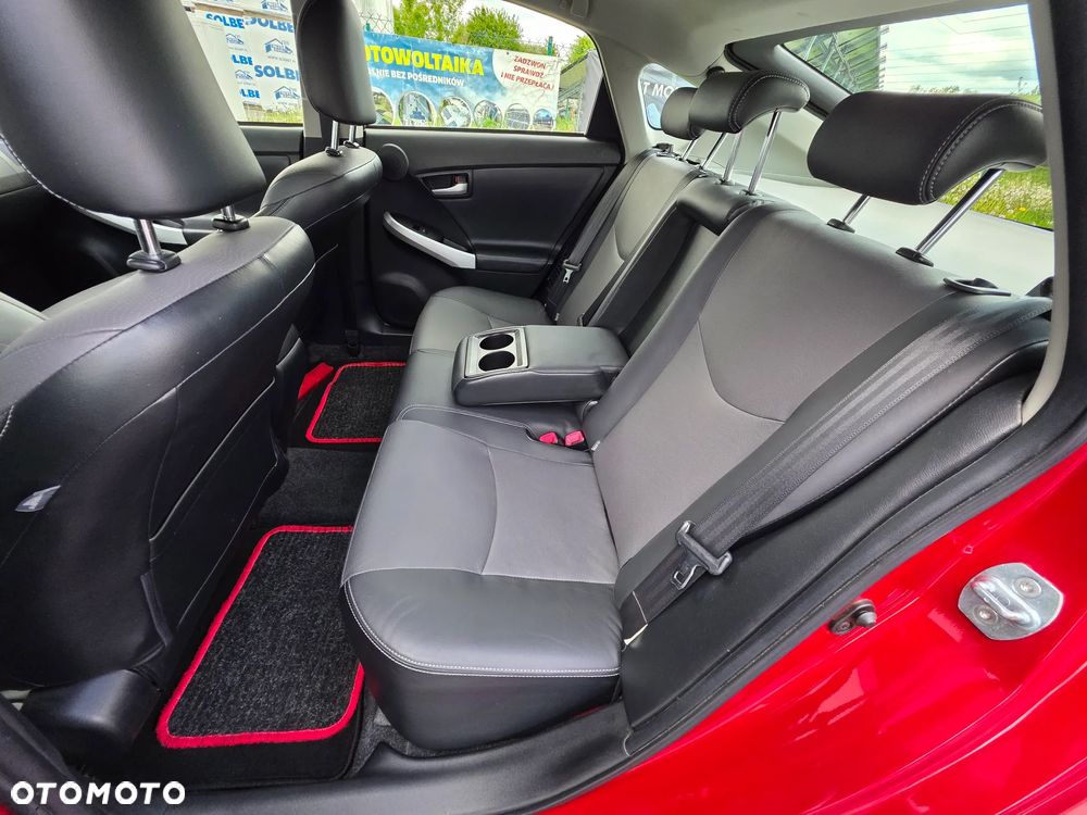 Toyota Prius - 17