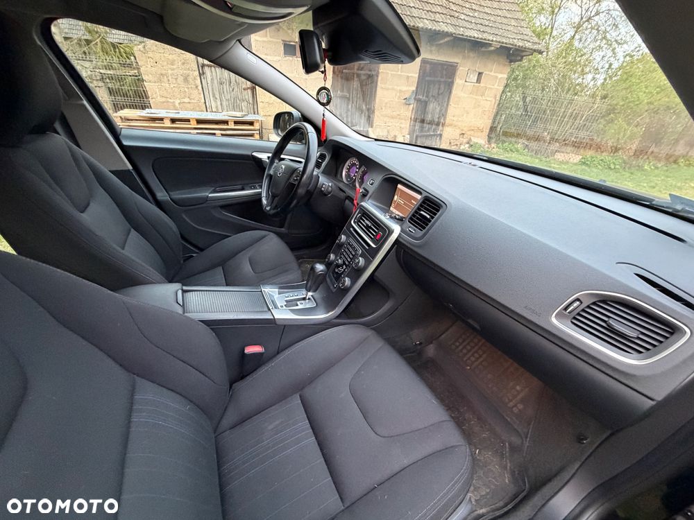 Volvo V60 - 14