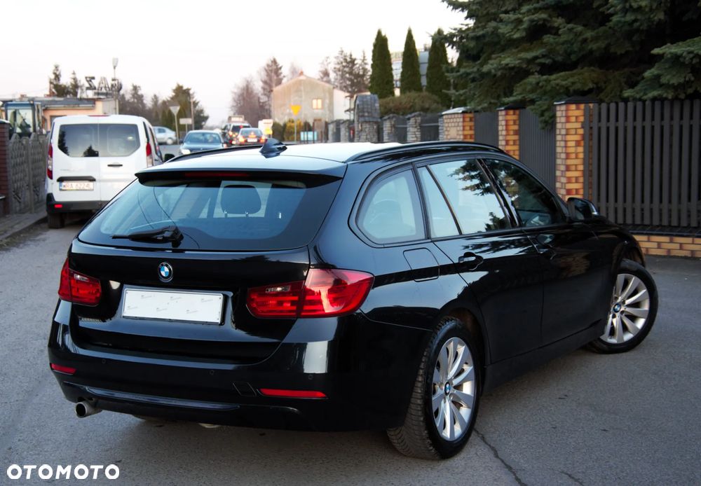 BMW Seria 3 316i Sport Line - 12