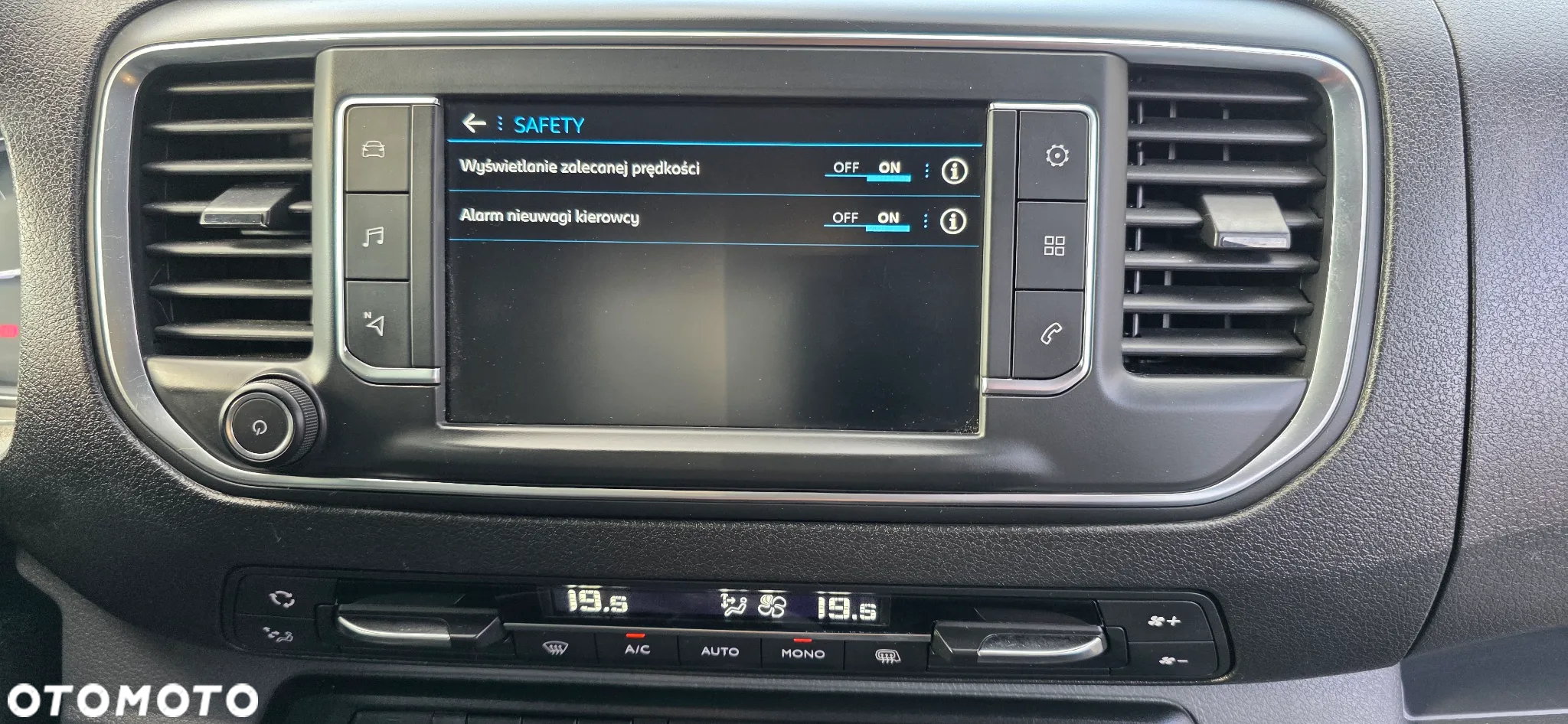 Peugeot Expert 2.0 Bluehdi 120KM L3H1 - 21