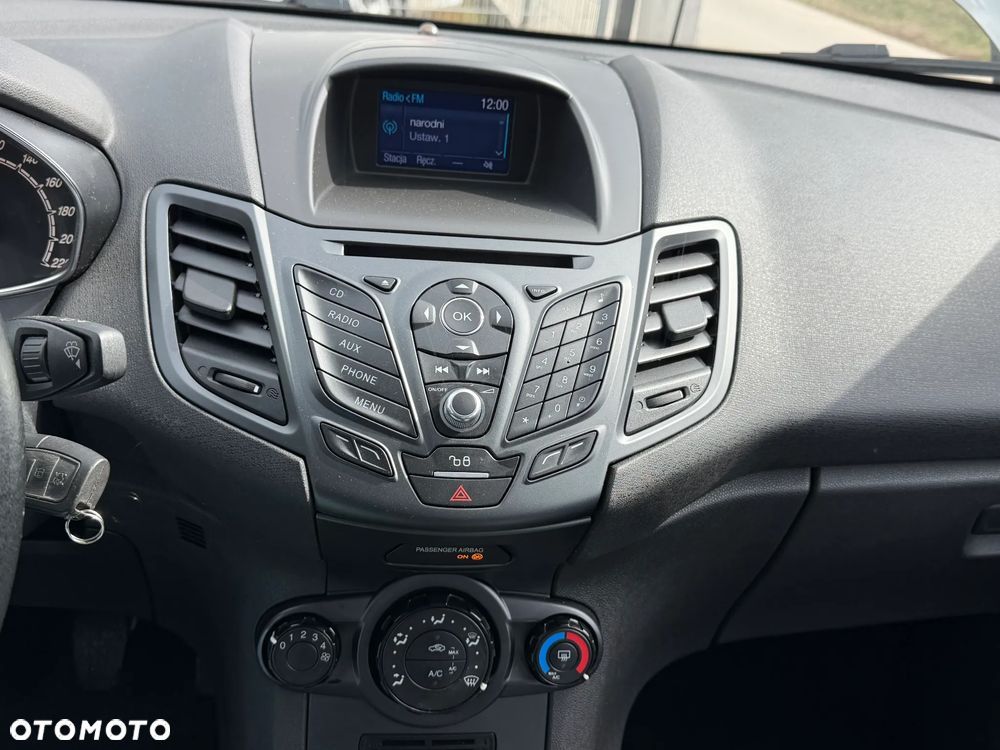 Ford Fiesta 1.5 TDCi SYNC Edition - 26