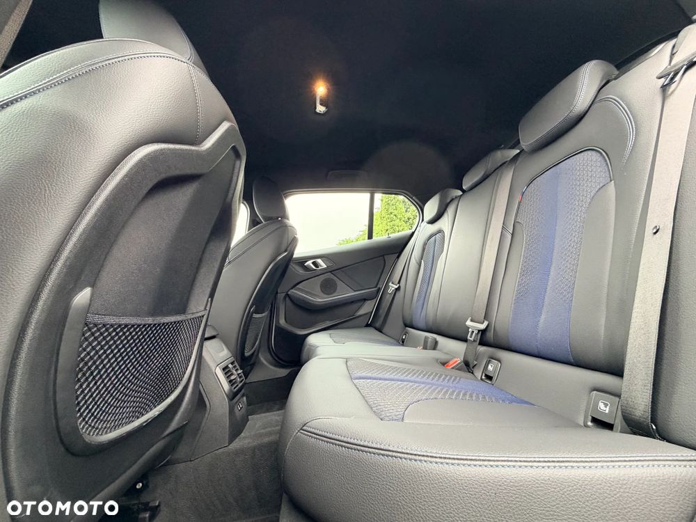 BMW Seria 1 120i M Sport - 22