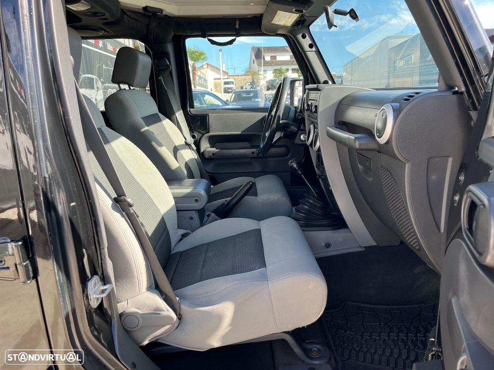 Jeep Wrangler Unlimited 2.8 CRD MTX Sahara - 14