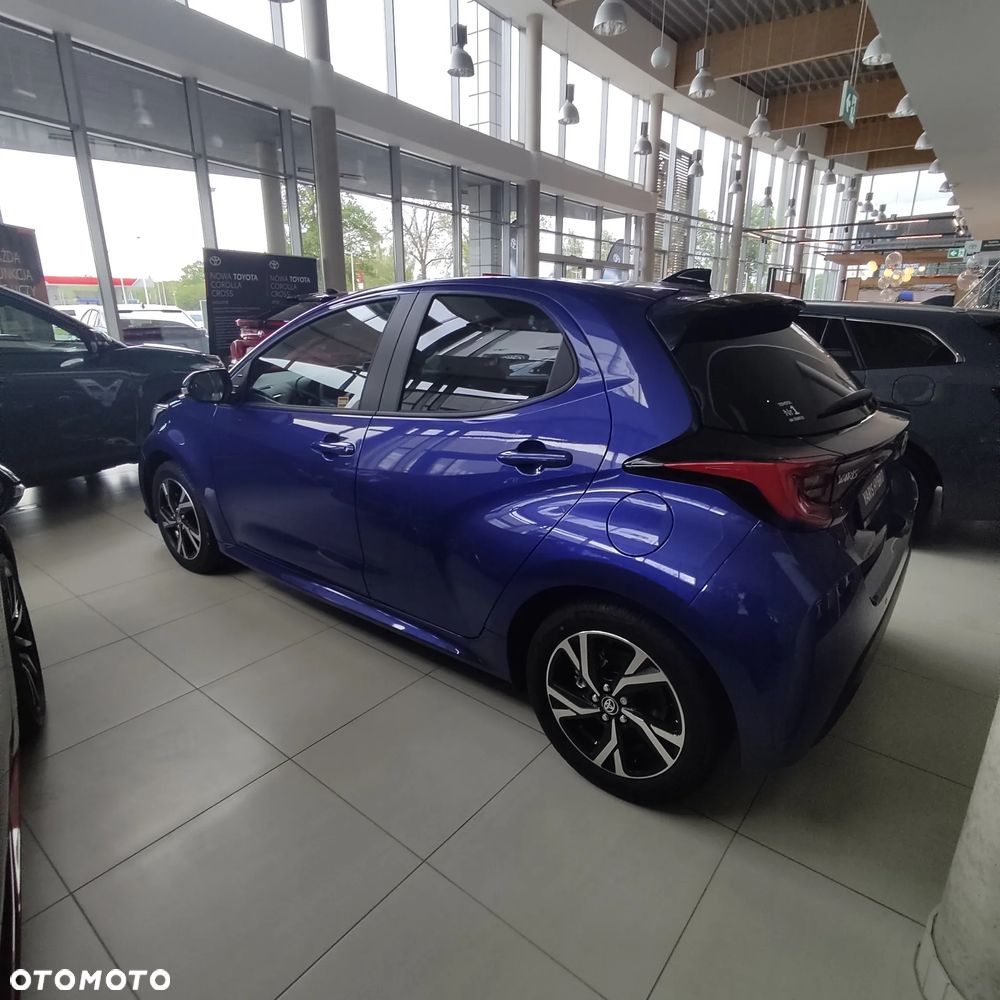 Toyota Yaris Hybrid 1.5 Style - 4