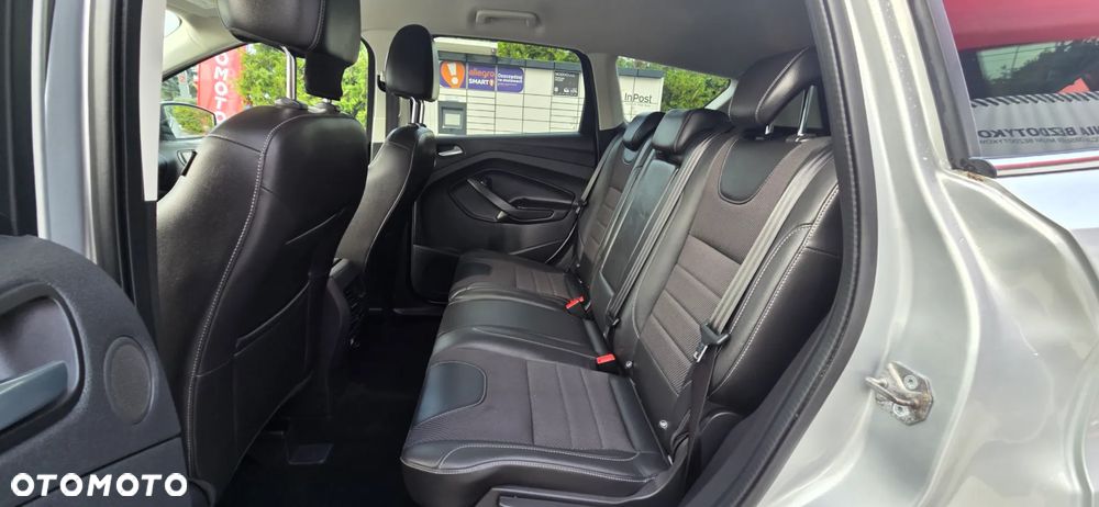 Ford Kuga 2.0 TDCi 4x4 Titanium - 32